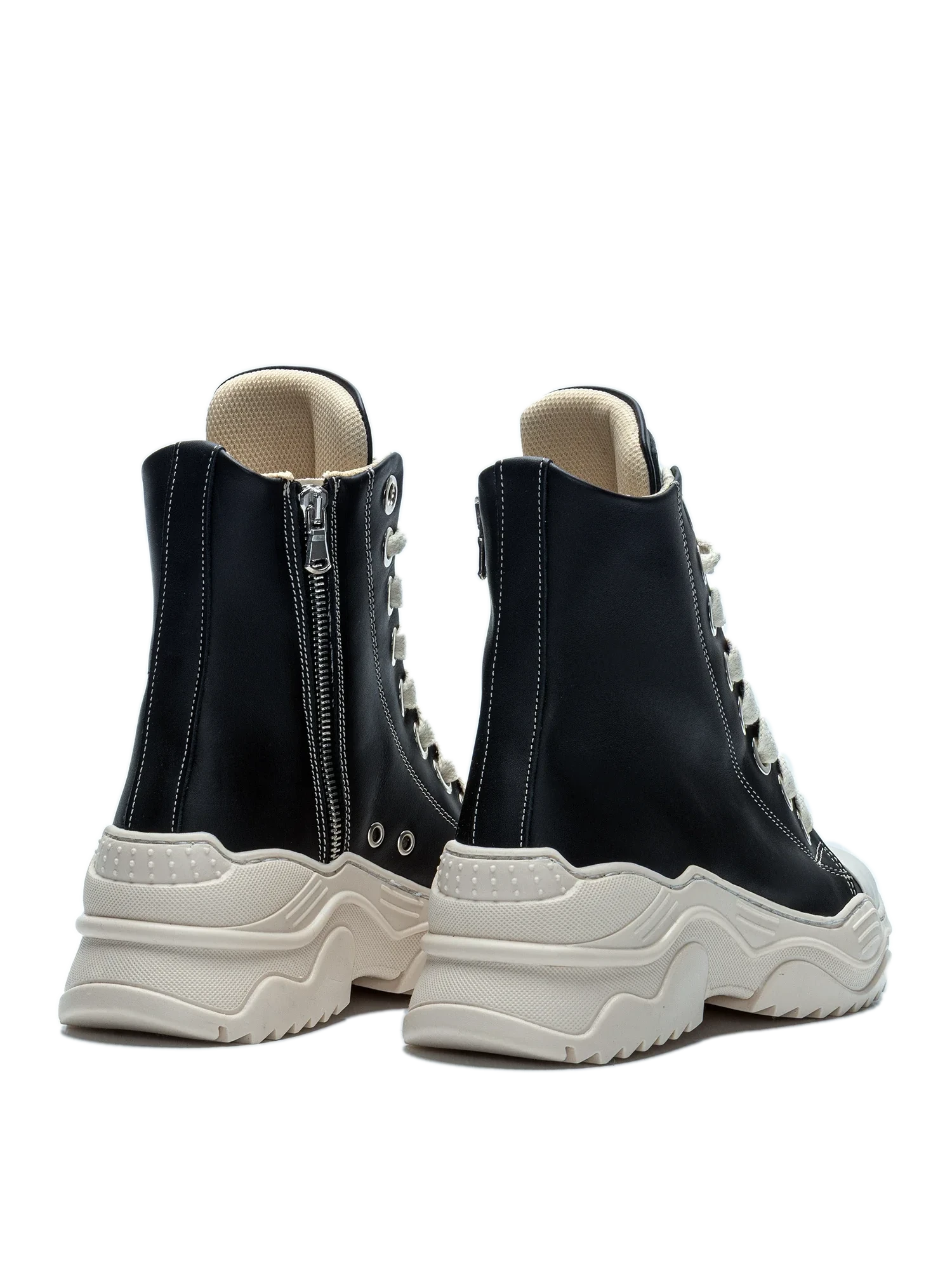 REBEL HIGH — Piele