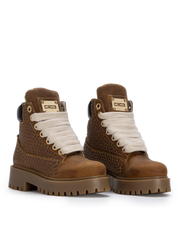 STARBOOT CUSTOM — Braune Edition mit kleinen Nieten