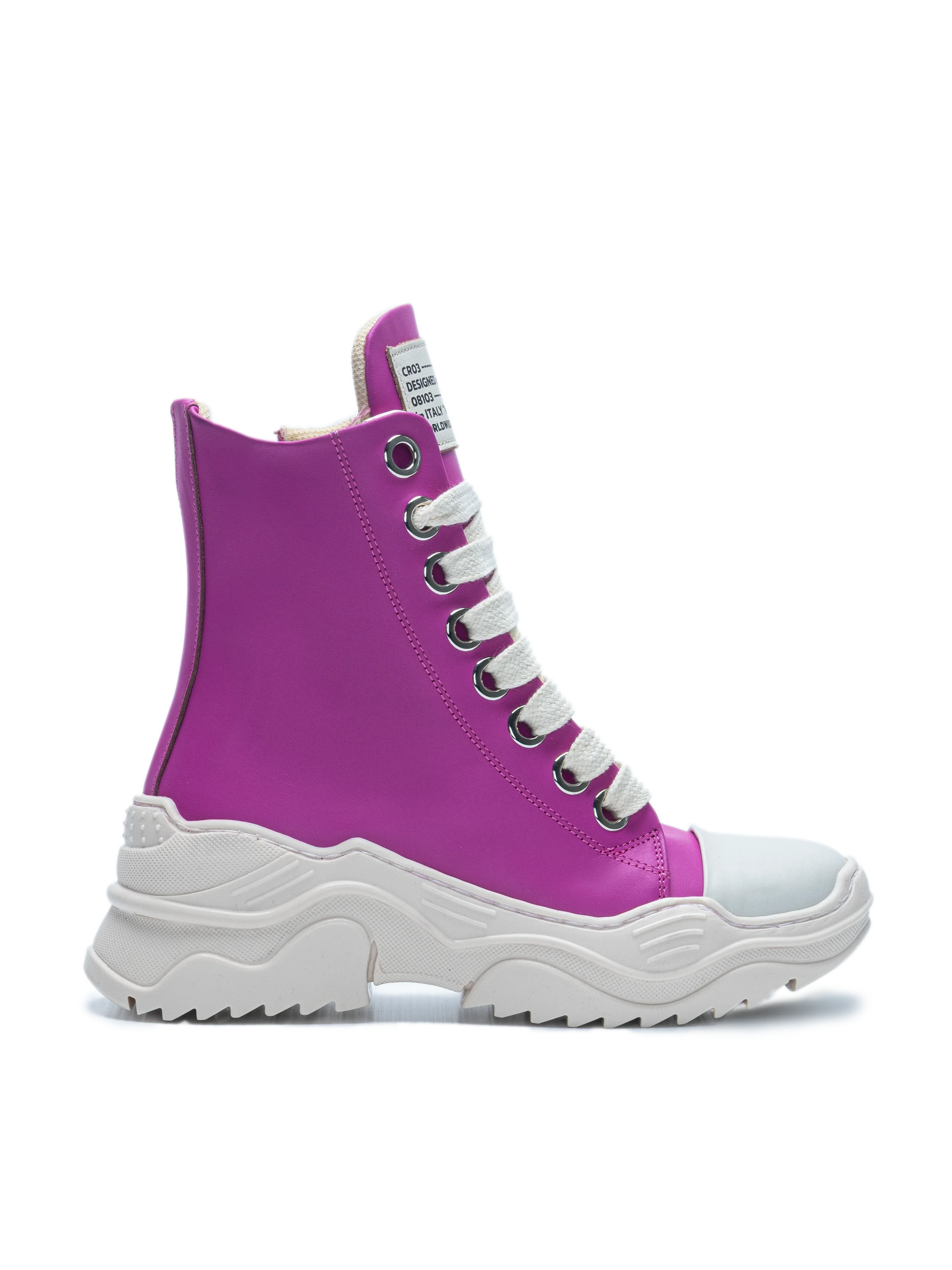 REBEL HIGH — Piele
