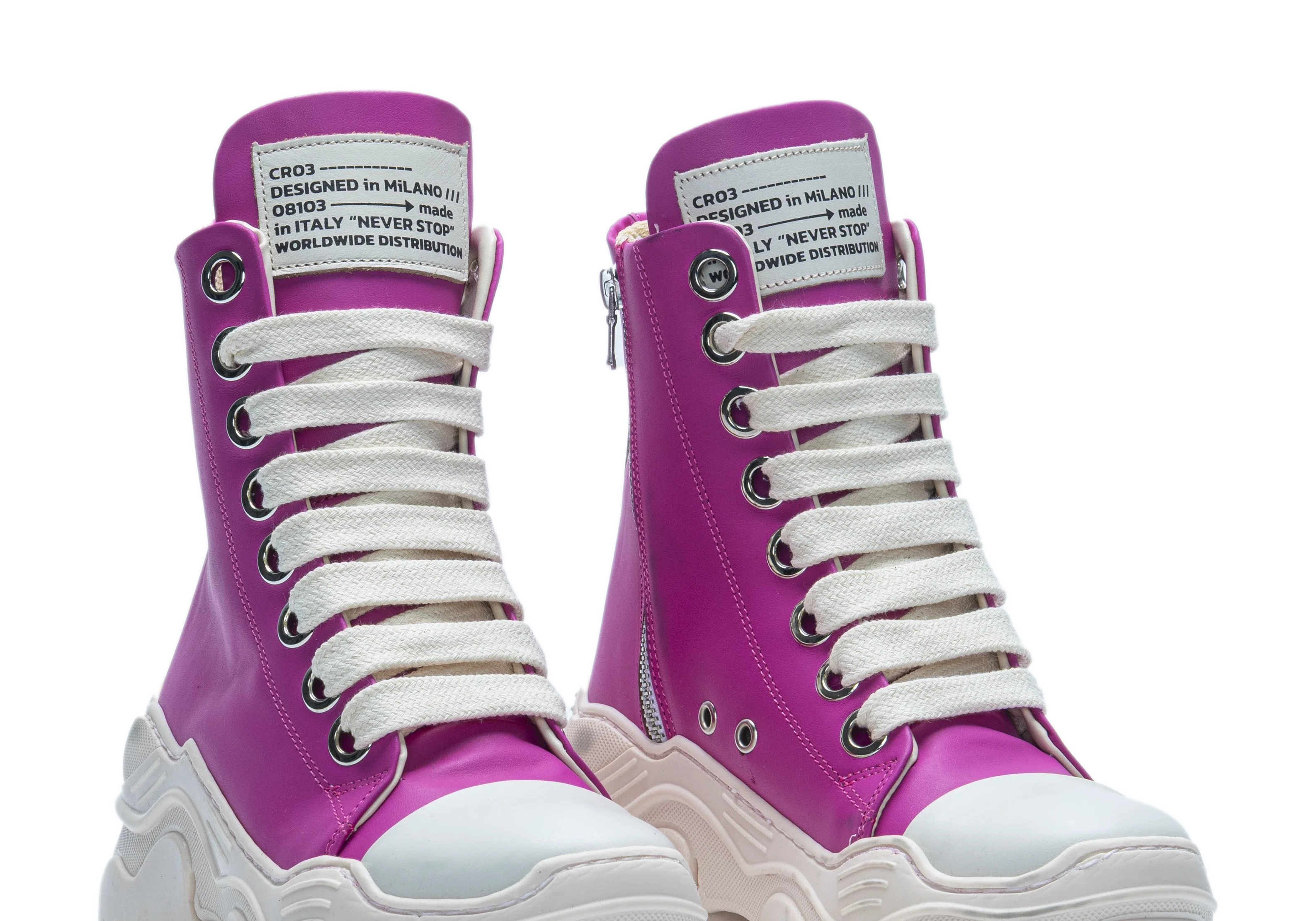 REBEL HIGH – Cuir