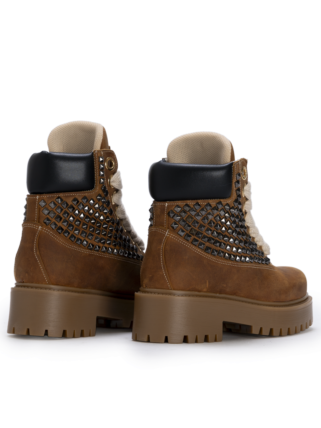 STARBOOT CUSTOM — Braune Edition mit Pyramidennieten