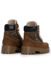 STARBOOT CUSTOM — Braune Edition mit Pyramidennieten