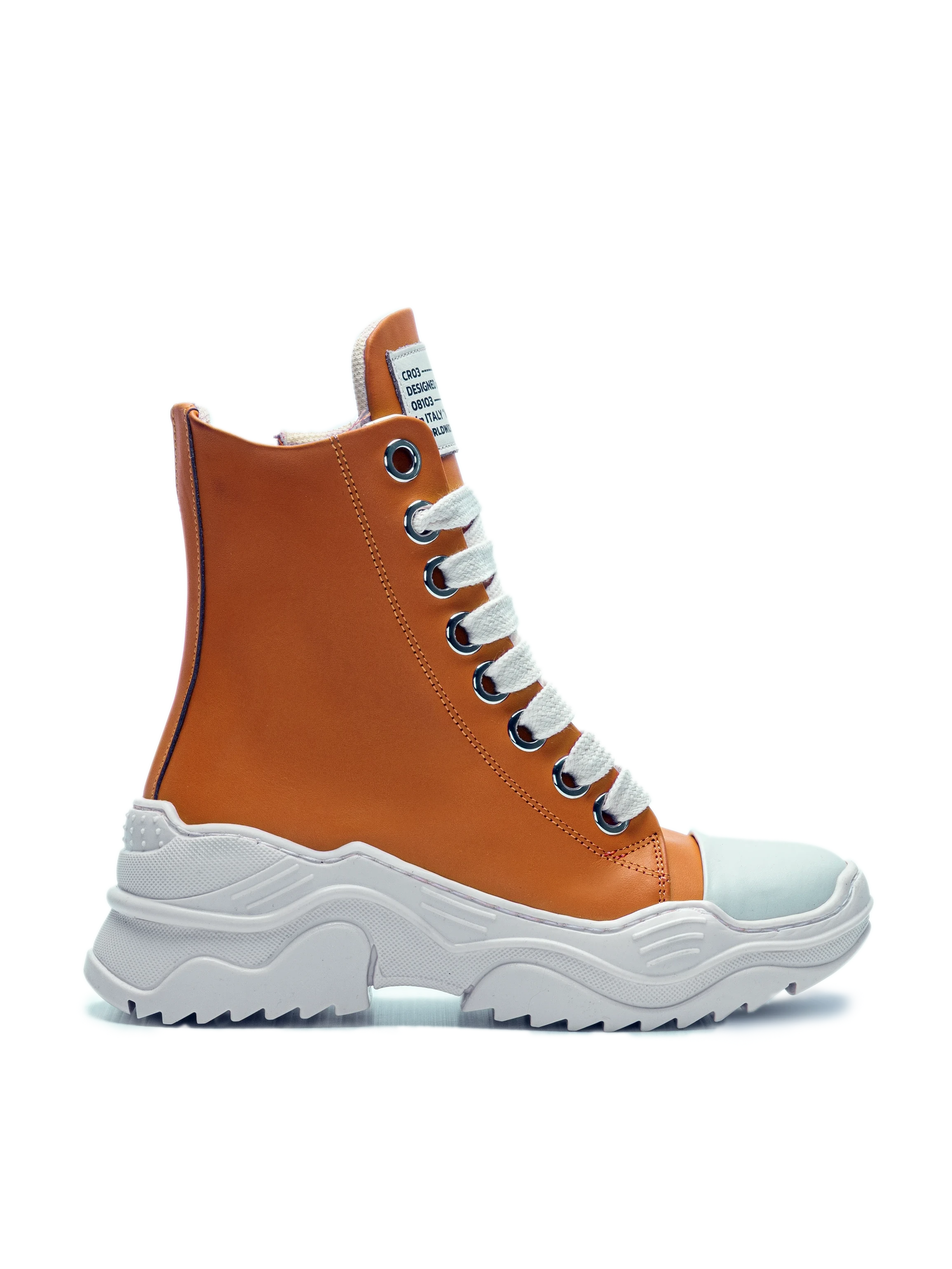 REBEL HIGH — Piele