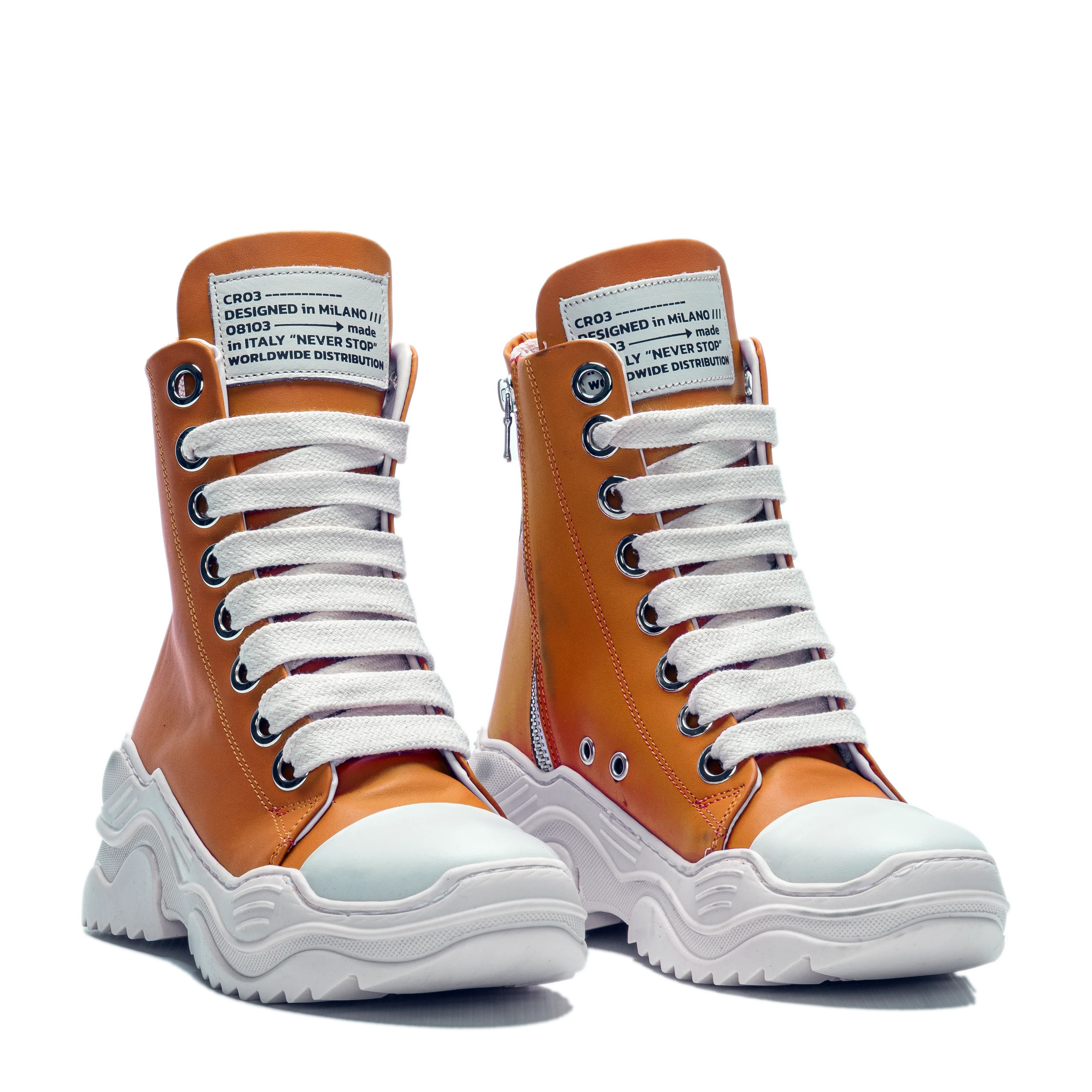 REBEL HIGH – Leather