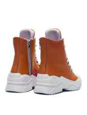 REBEL HIGH — Piele