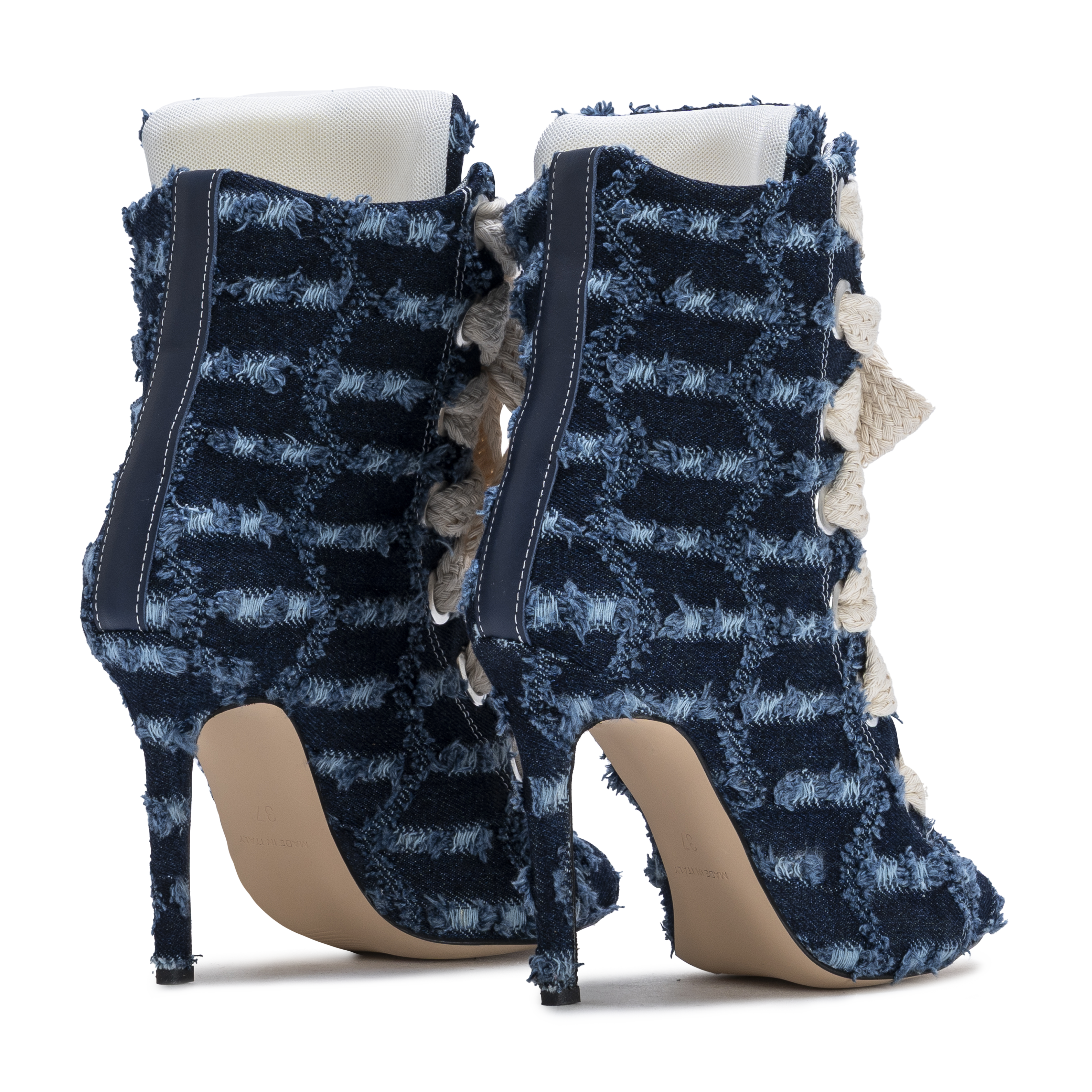 RUSH – Textured Denim