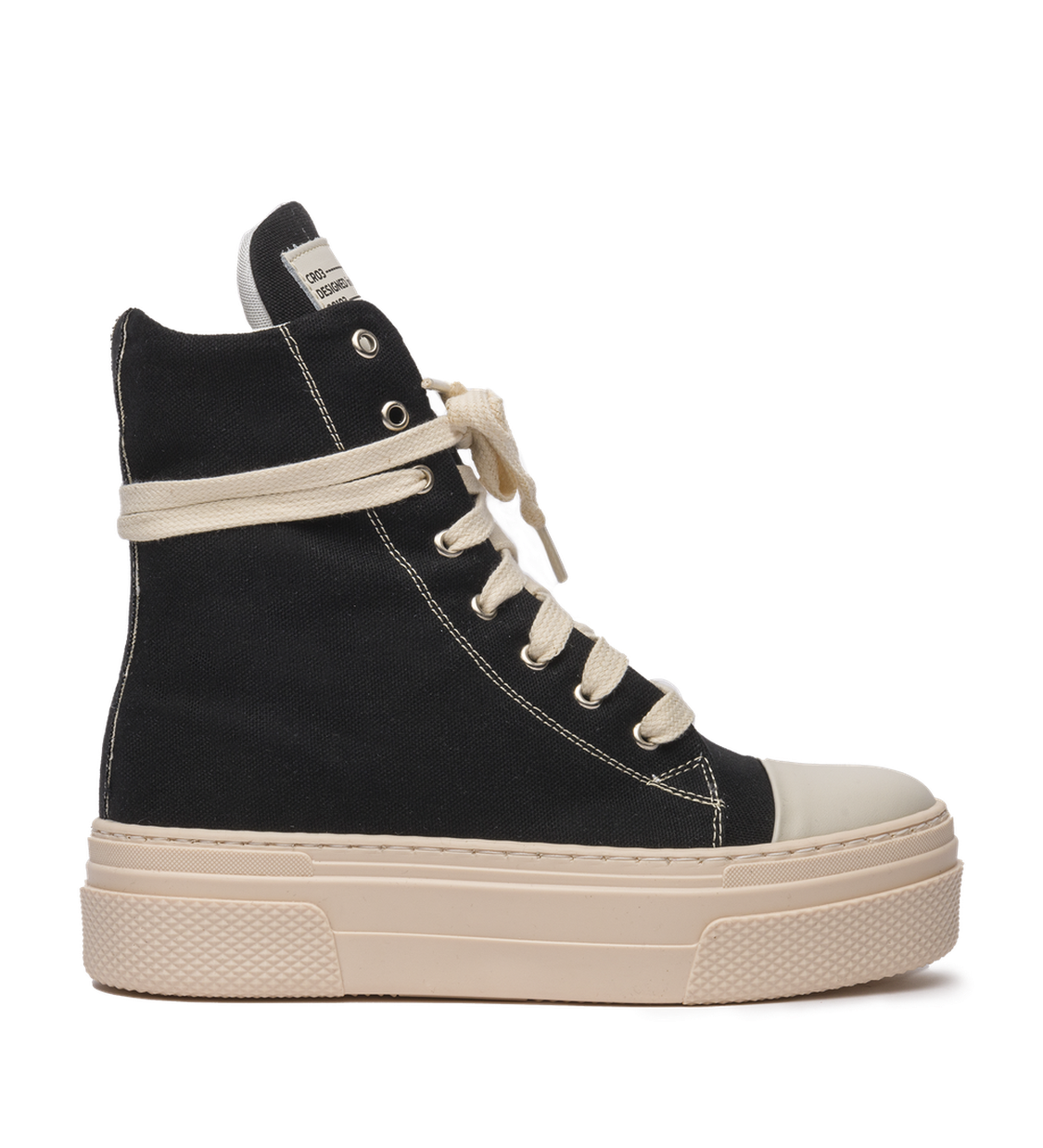 Calipso-Classic-Black-Canvas_4_bd4b7710-0133-4378-97c8-a8e8b25aba51.png