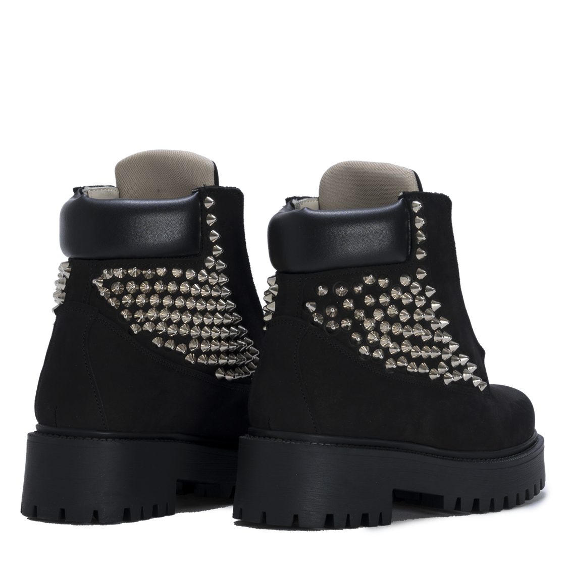STARBOOTCUSTOM_BlackPaintRiot-2.png