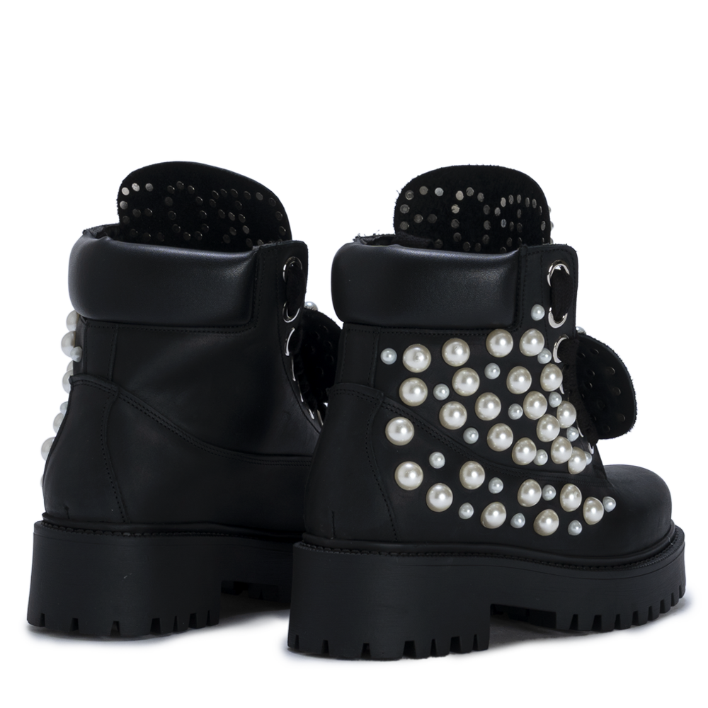 STARBOOT CUSTOM – Pearl Armor