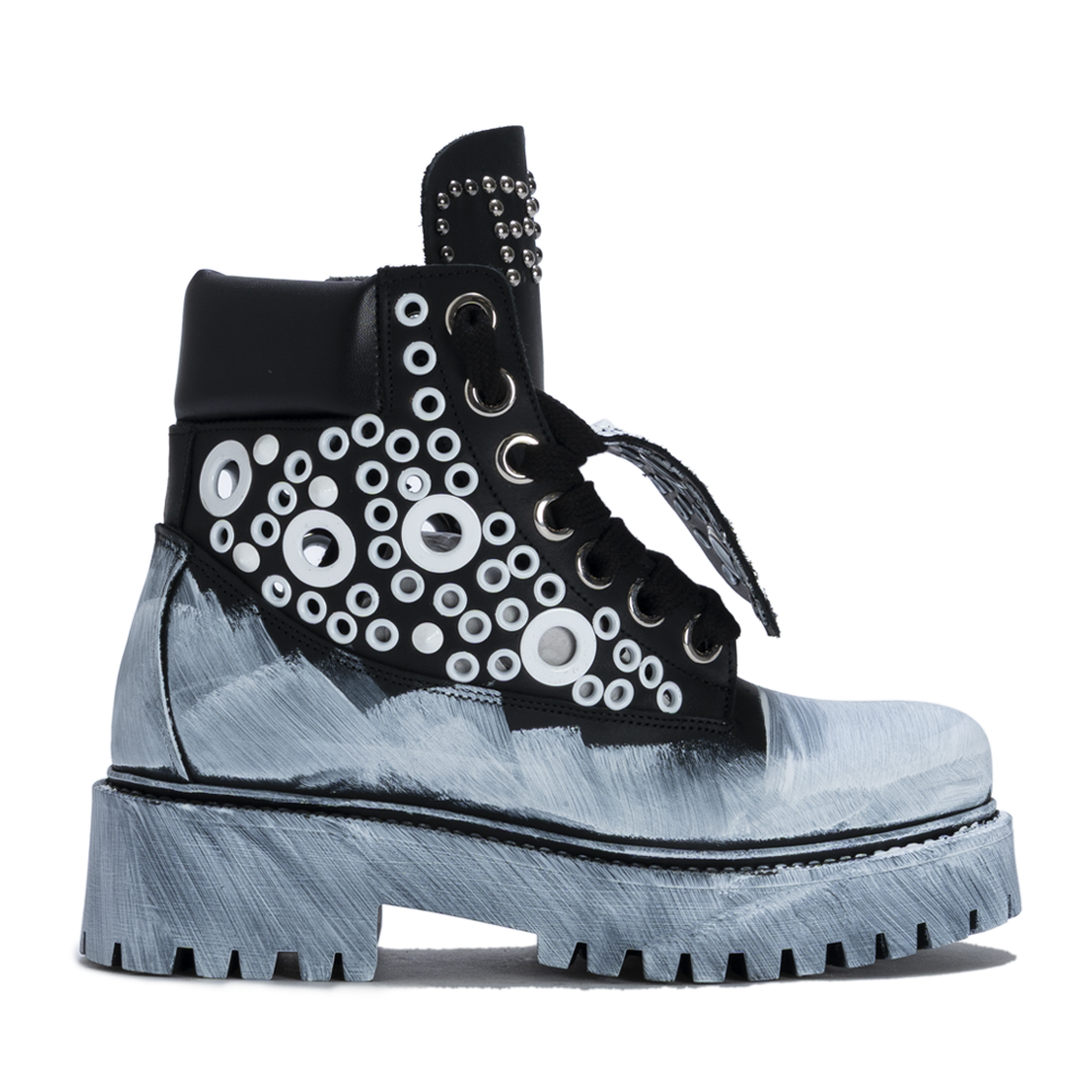 STARBOOTCUSTOM_WhiteEyeletsPaintedEdition.png