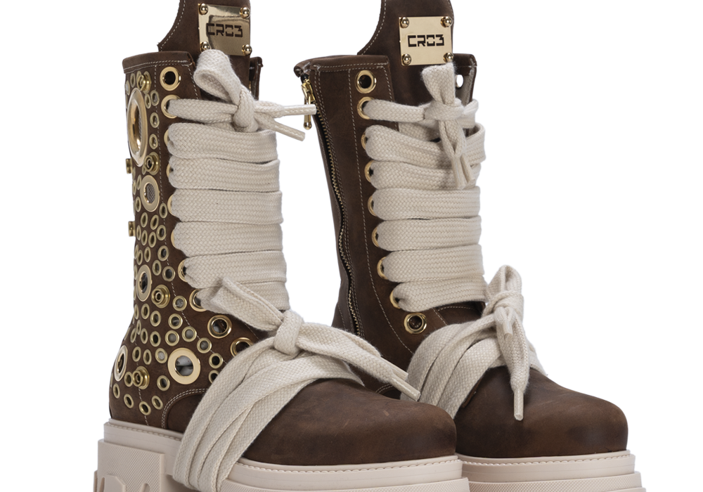 STARBOOTDOMINION_BrownGoldStuds-1.png
