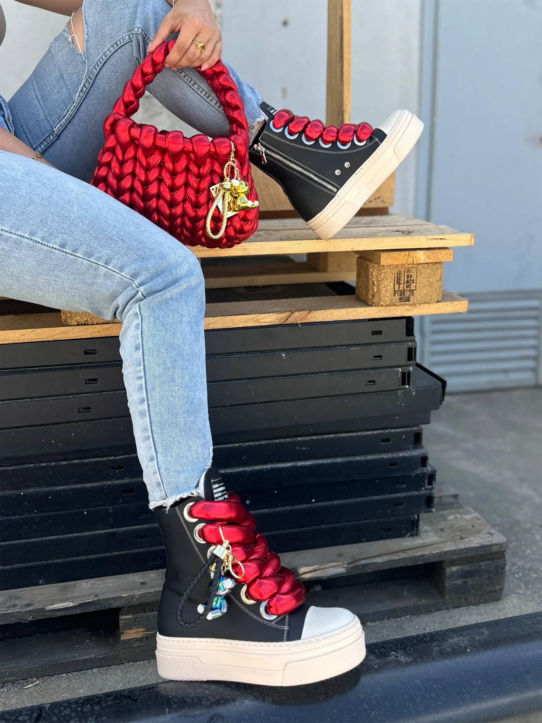 Crimson Bear Set – Calipso + Knotty Red