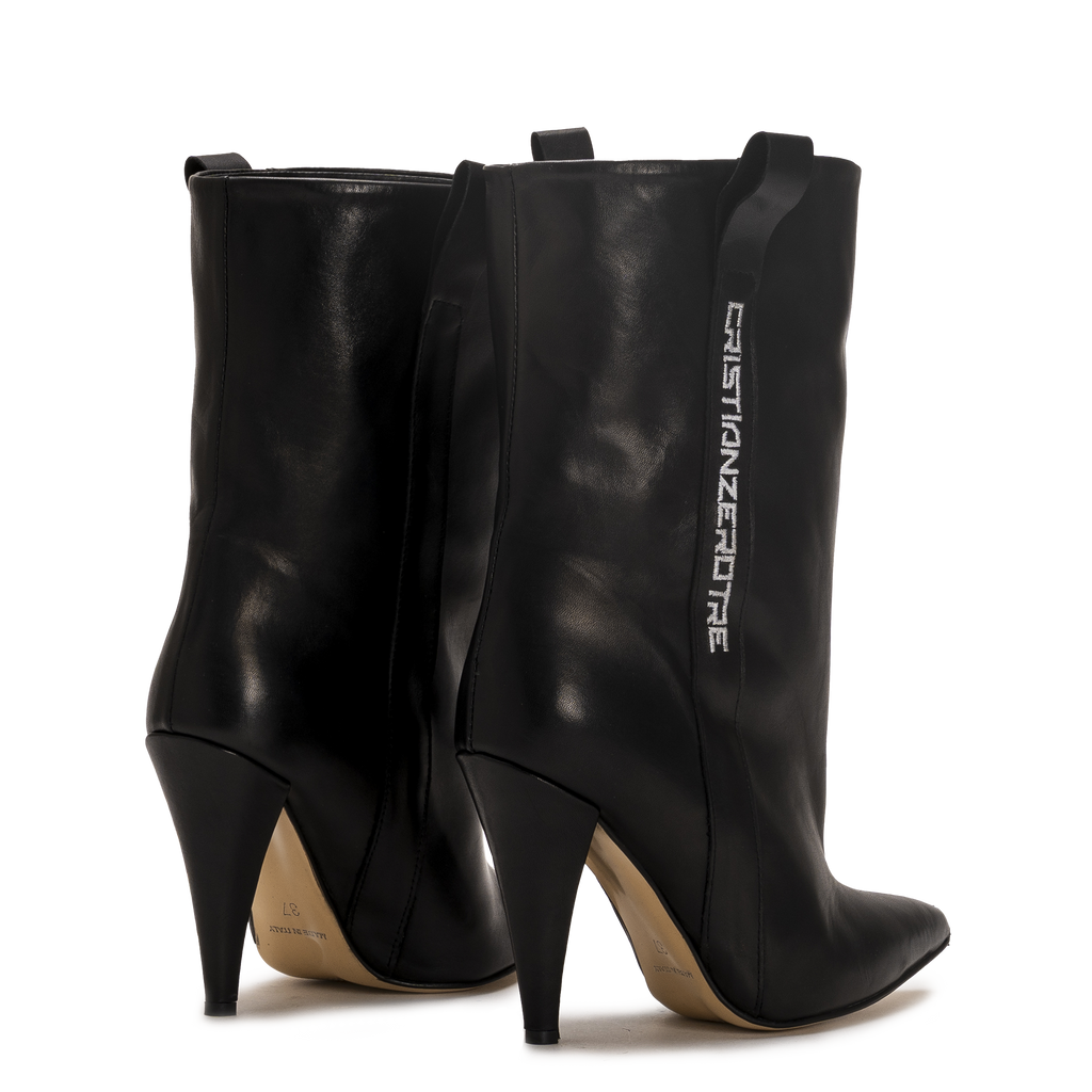 STORM – Small Black Boot