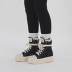 CALIPSO – Classic Black Canvas